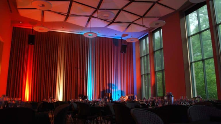 LED par can uplighting